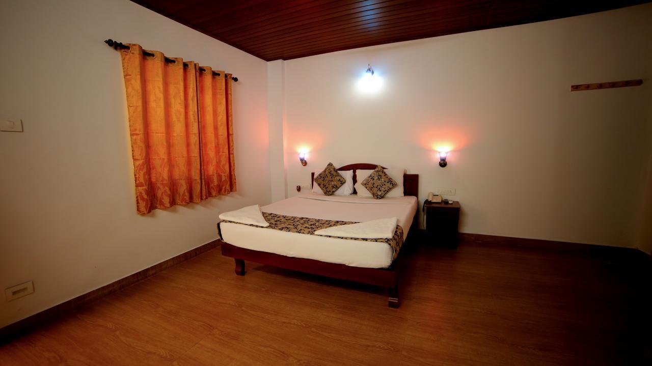 สไปซ์ จังเกิ้ล รีสอร์ต Bed & Breakfast มุนนาร์ ภายนอก รูปภาพ