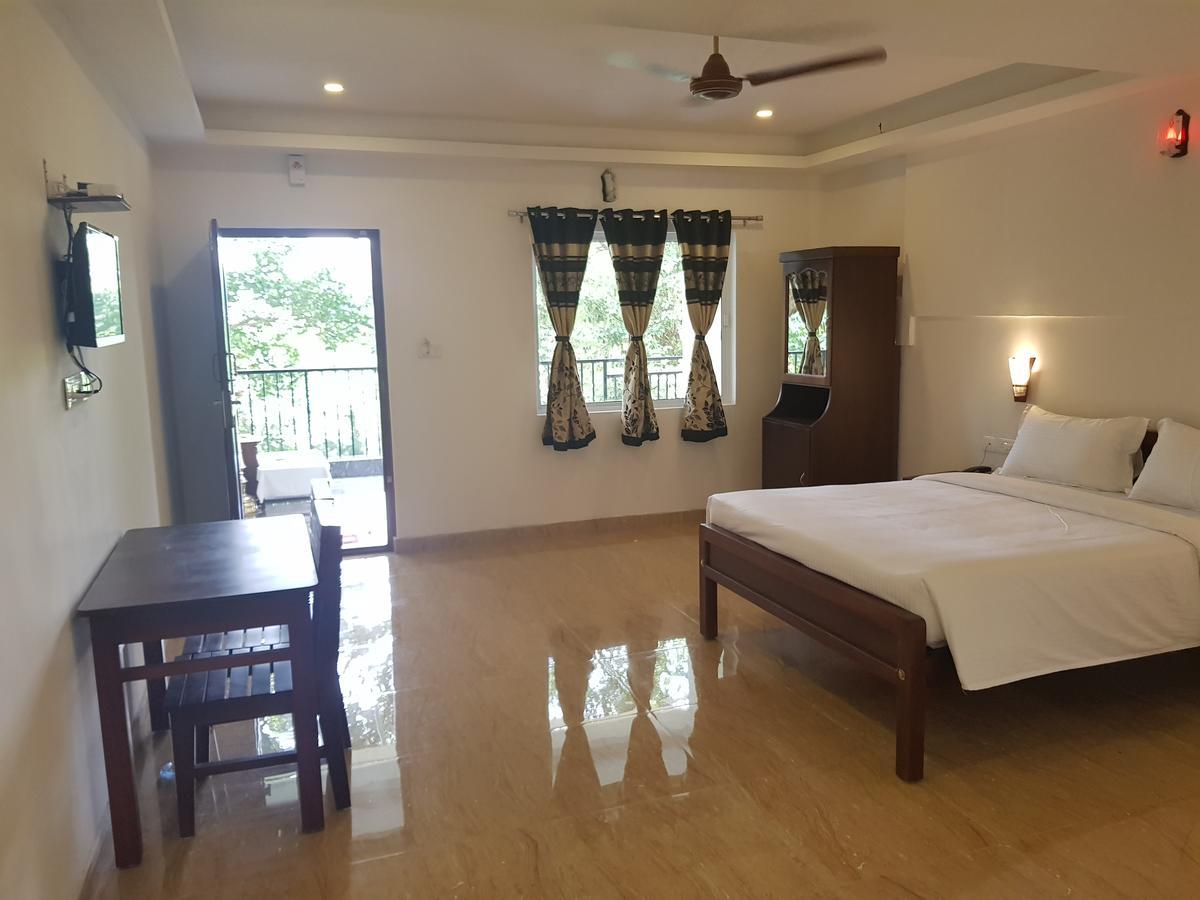 สไปซ์ จังเกิ้ล รีสอร์ต Bed & Breakfast มุนนาร์ ภายนอก รูปภาพ